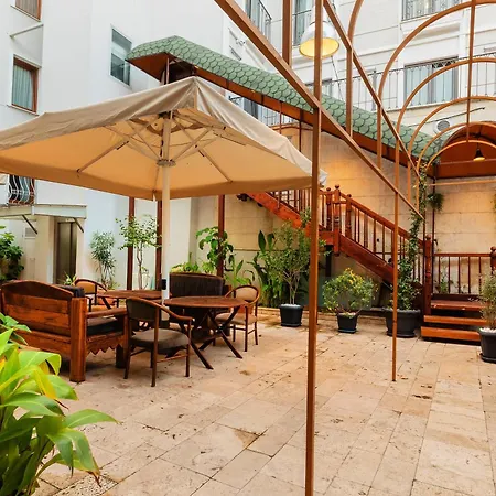 Triton Ξενοδοχείο