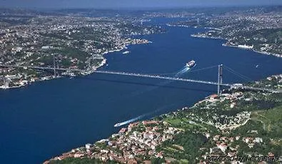 Azade Istambul