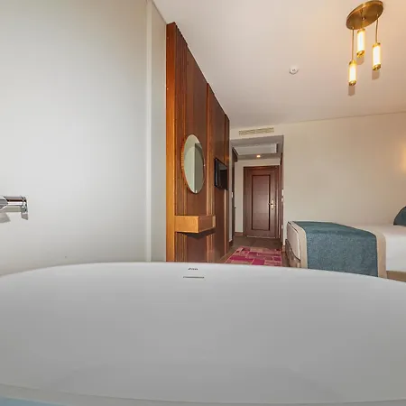 Triton Istambul